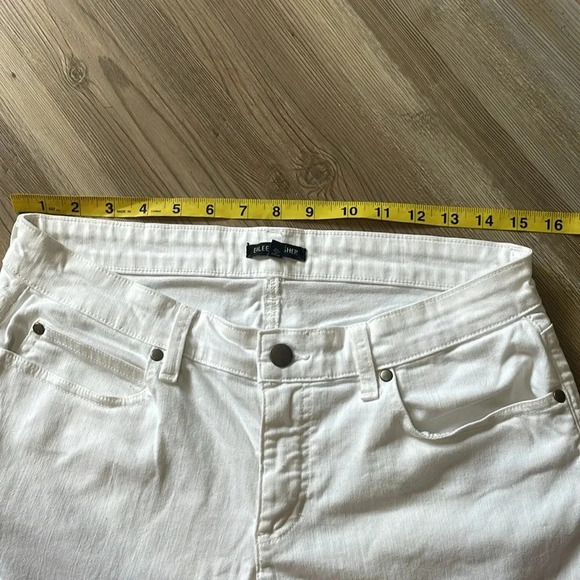 Eileen Fisher Midrise Slim Leg Jeans in White Size 8 Casual Stretch denim - Picture 7 of 12